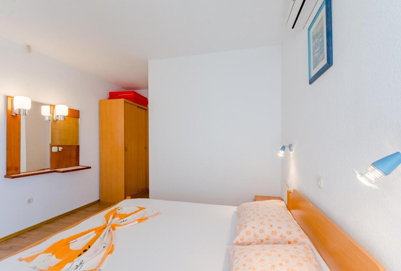 Villa Kosa Brela Kamer foto