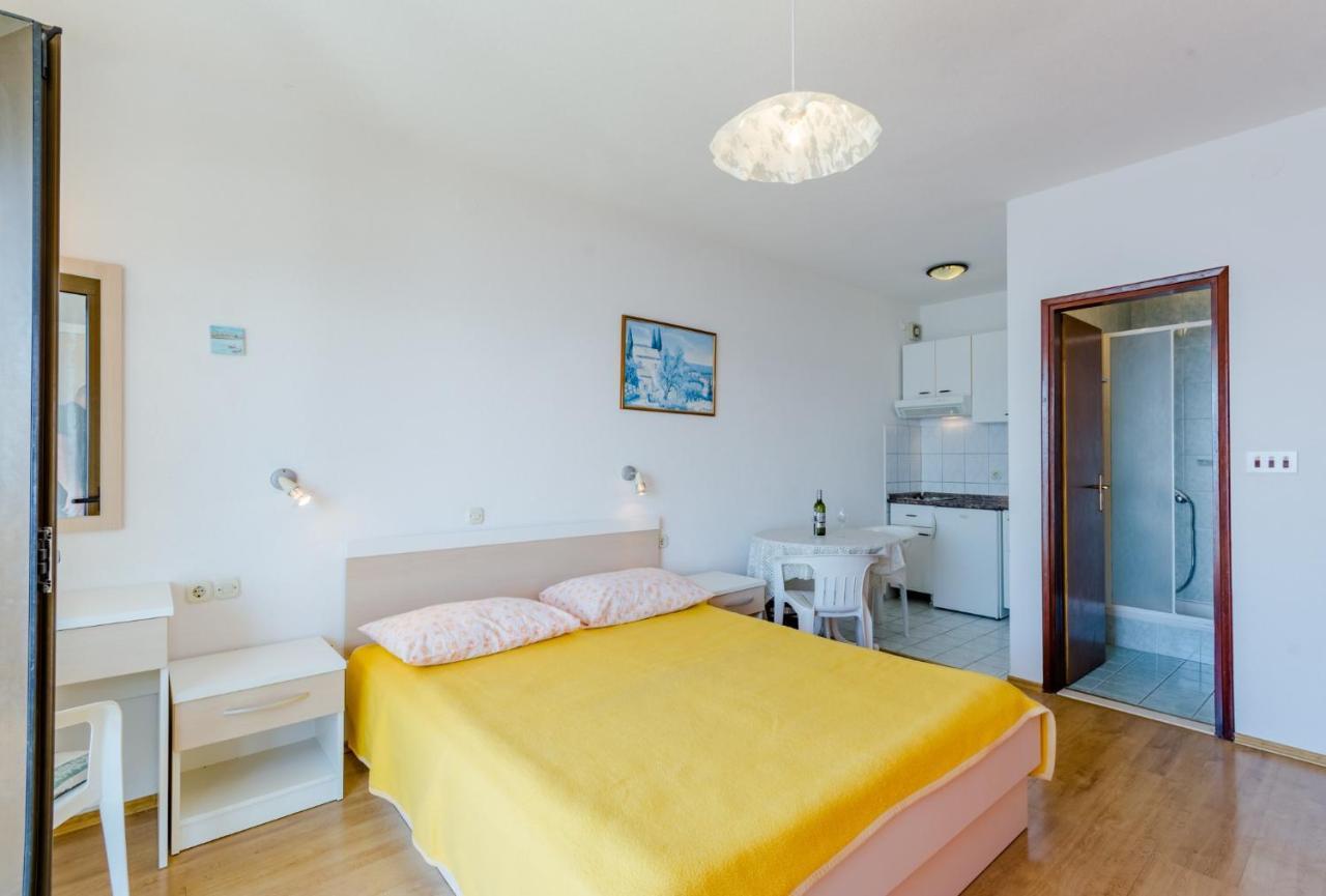 Villa Kosa Brela Kamer foto