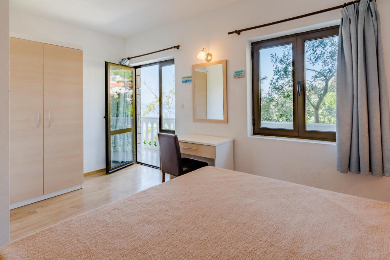 Villa Kosa Brela Kamer foto